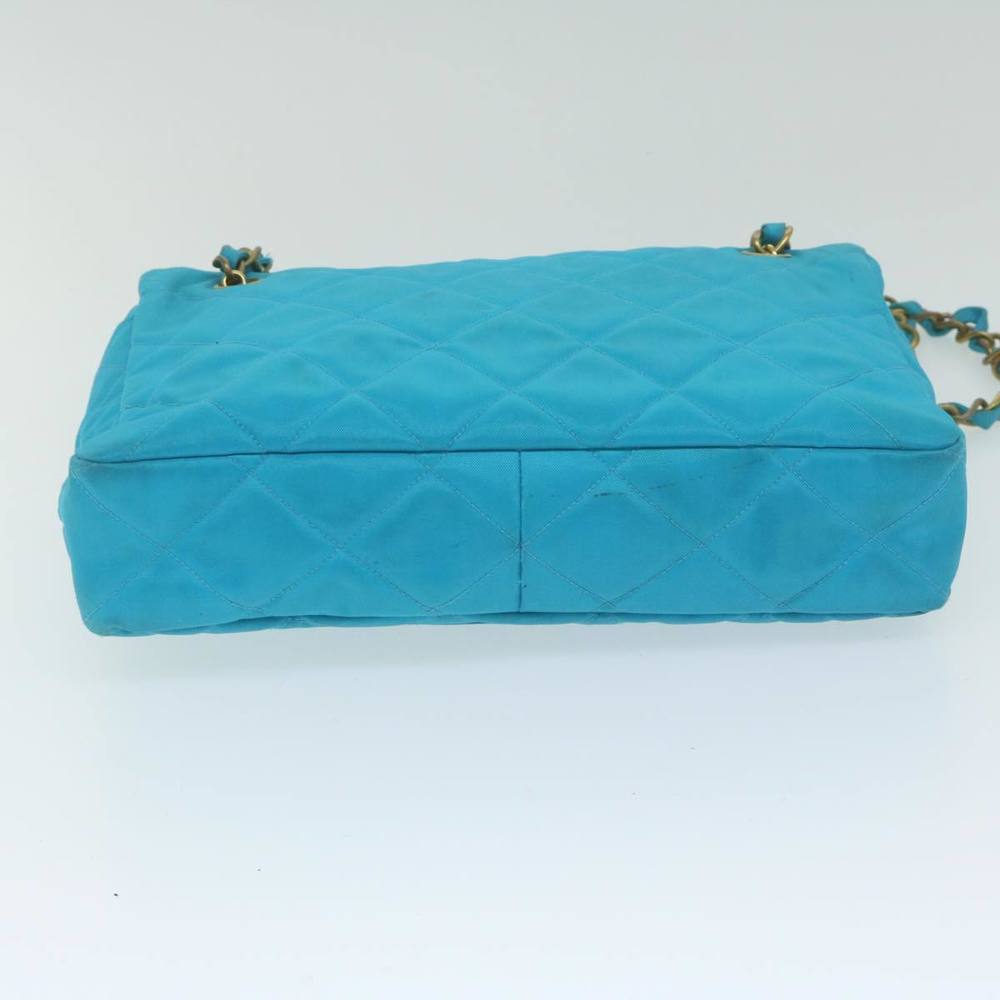 CHANEL Matelasse Shoulder Bag - Picture 3 of 16